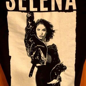 SELENA tee